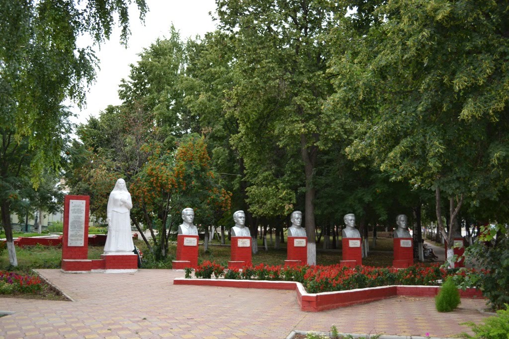 Мамадыш, памятник Скорбящим матерям