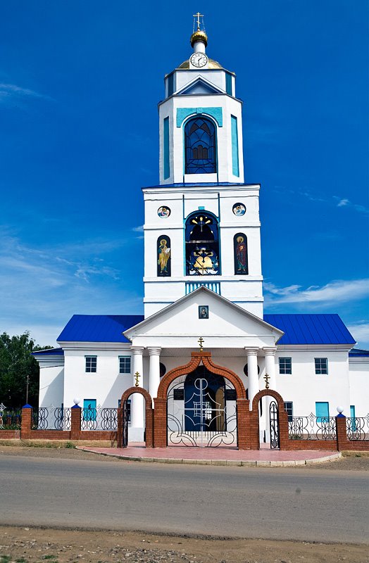 Церковь с курантами