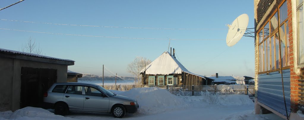 Во дворе Сов.Север 2