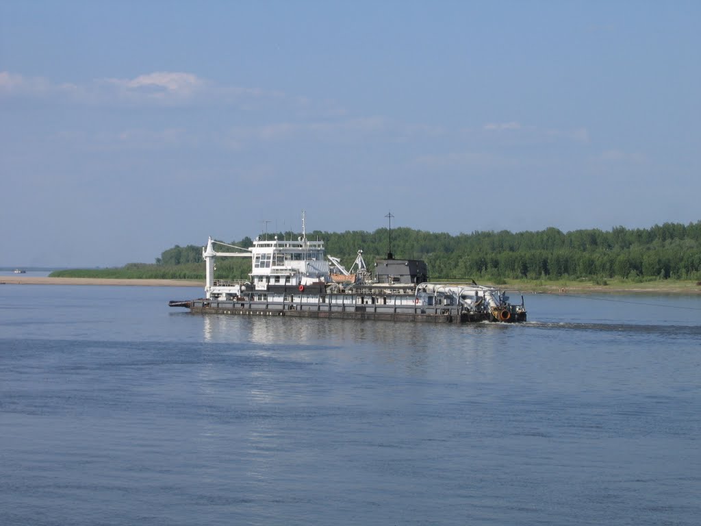 р. Обь. Земснаряд.