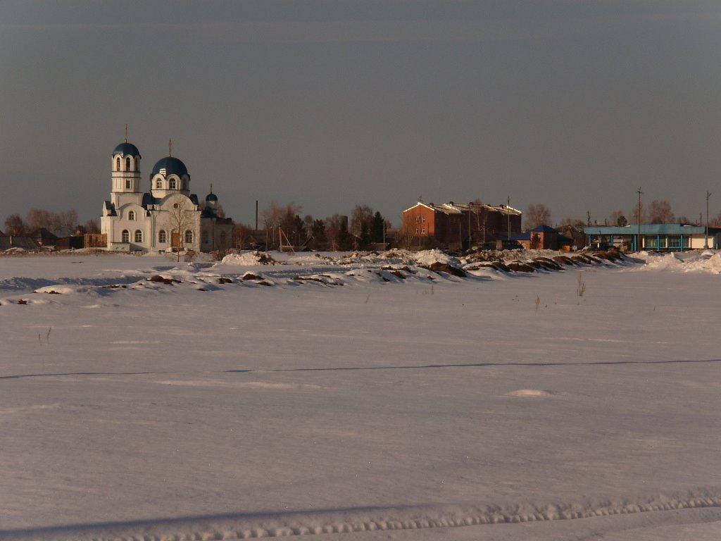 Автостанция и церковь