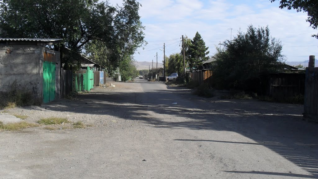 ул Парижских коммунаров