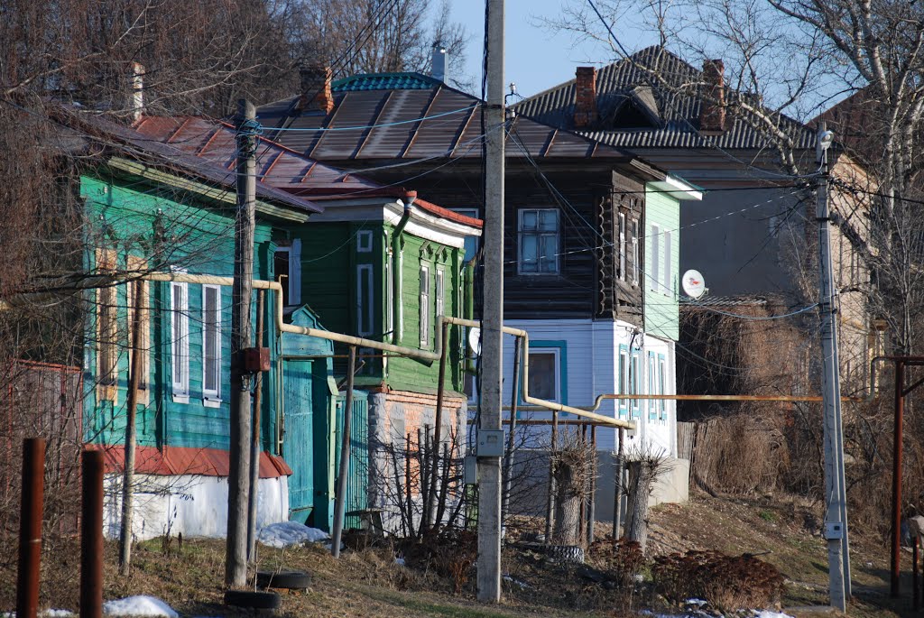 Старинные дома на улице Софьи Перовской.