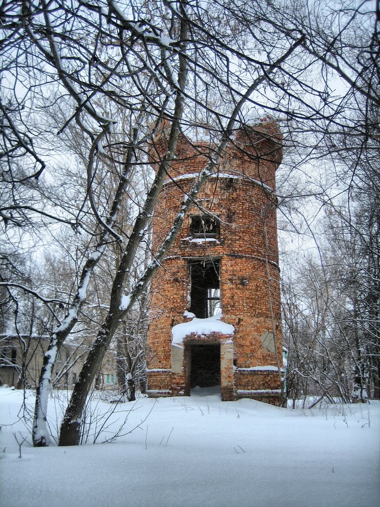 Древняя водонапорная башня