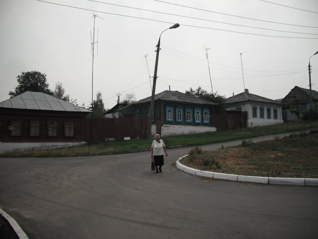 У вокзала.  Ефремов