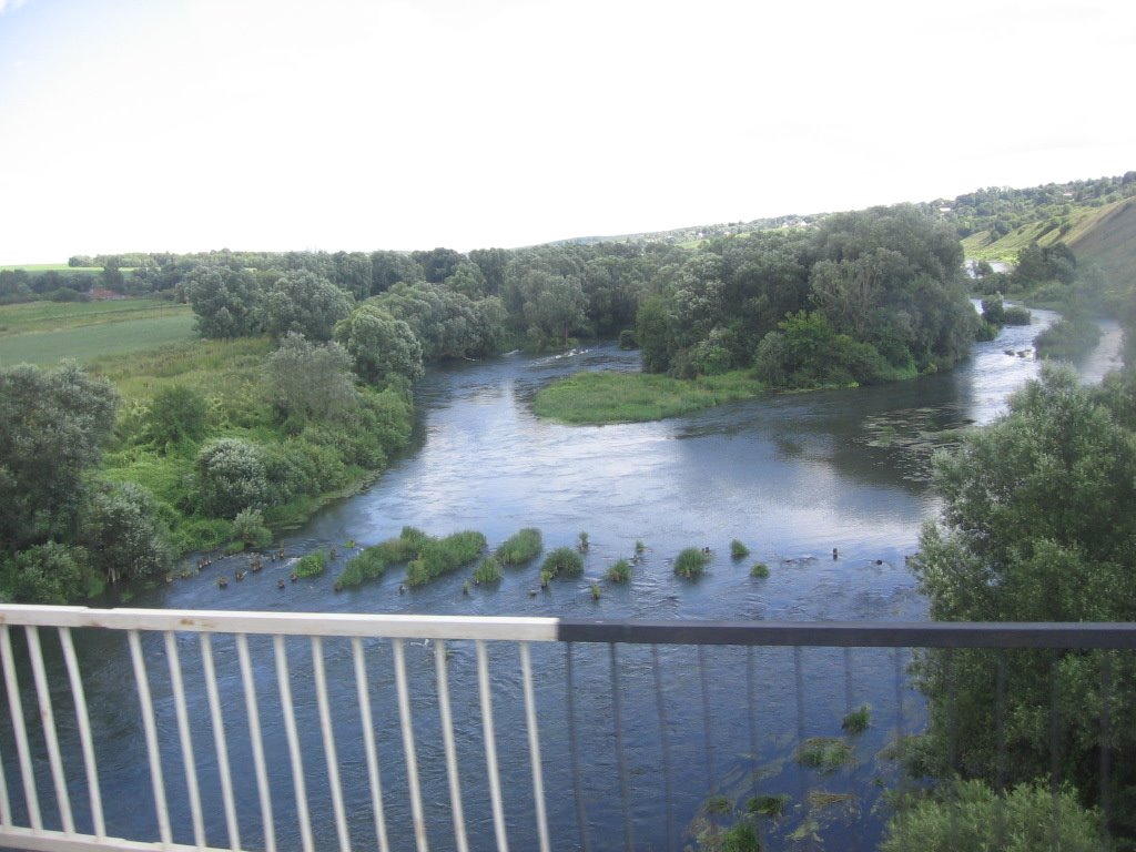 The bridge over the Upa river