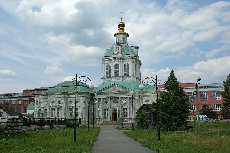 церковь Флора и Лавра