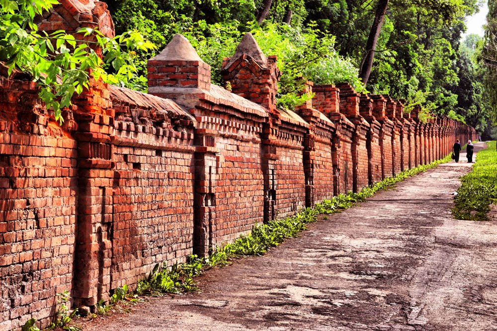 Fence (За стеной Всехсвятское кладбище)