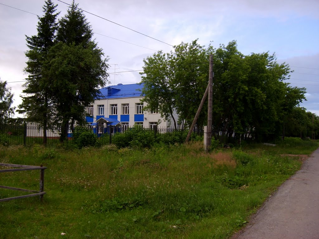 Бывшая средняя школа