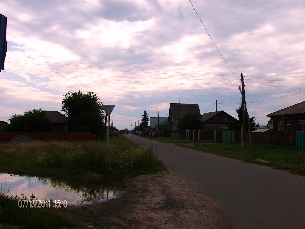 Возле автовокзала