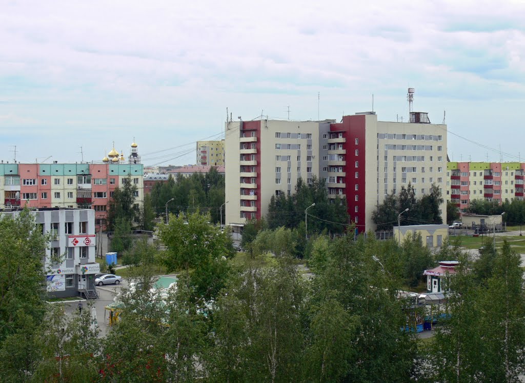 Вид с правого балкона гостиницы "Рассвет"