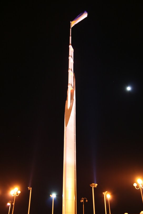 The monument on the bank of the Ob River