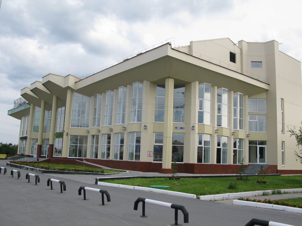 ► Торговый комплекс   Времена года    *
