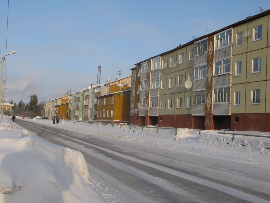 ►   Маленькая городская улица        Дружбы.  *