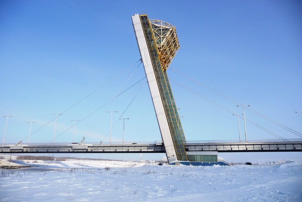 bridge with yamal-viewpoint and restaurant in Salehard