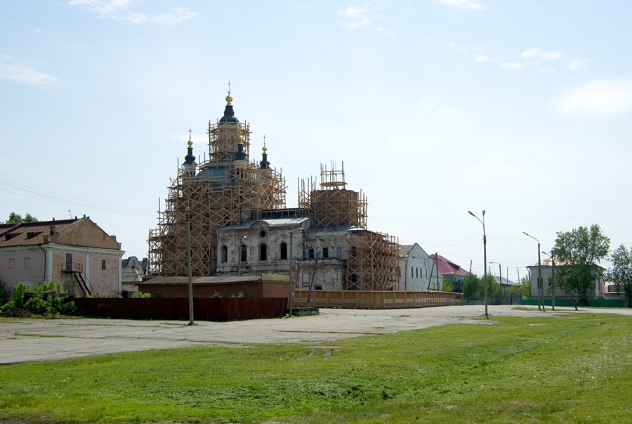 Вид на Базарную площадь и церковь Захария и Елизаветы / View of the Market square and Zaharija and Elizabeths church (14/06/2008)