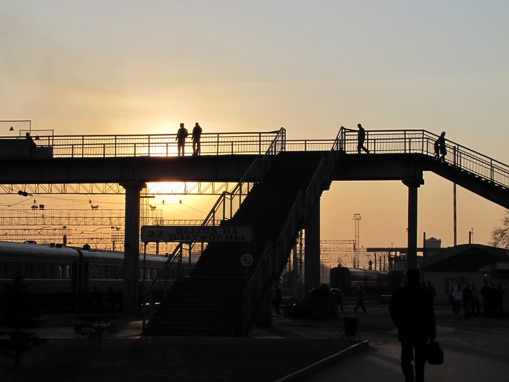 Жд вокзал.Тюмень. 2010гRailway station.Tumen