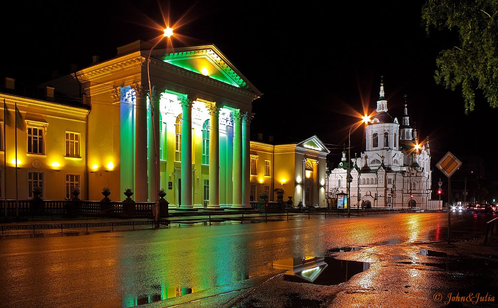 *** Дворец искусств Пионер и Спасская церковь ***