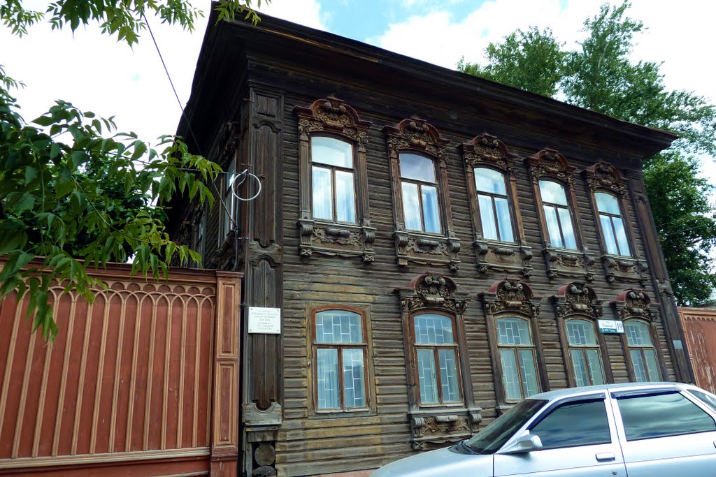 Тюмень. Памятник деревянного зодчества.