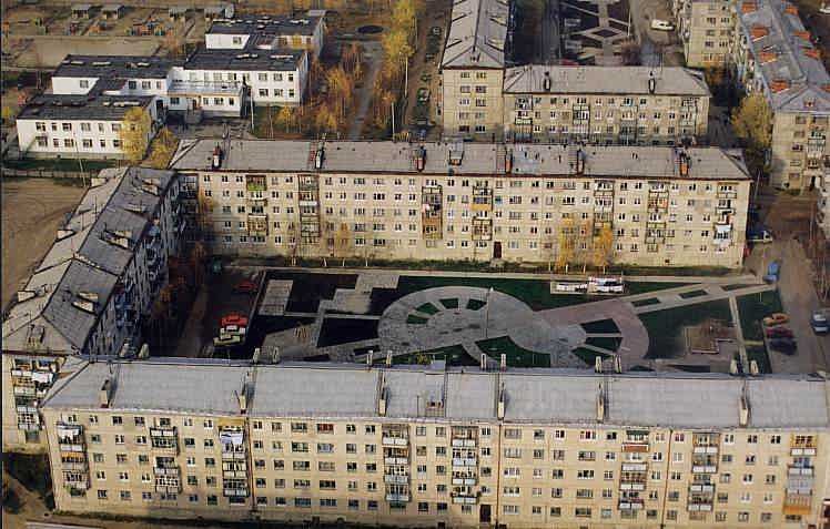 двор 16 дома