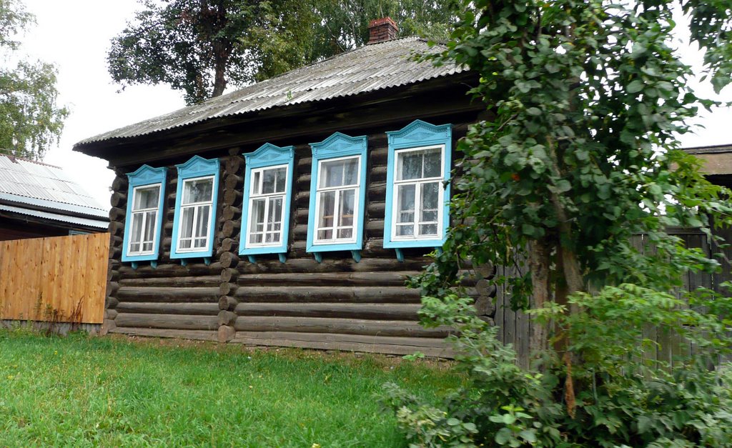 На улице Володарского
