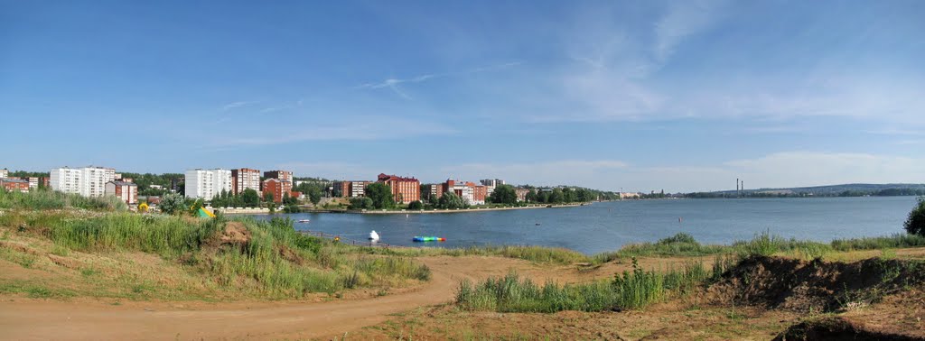 Панорама Воткинска и пруда от Шпальника.