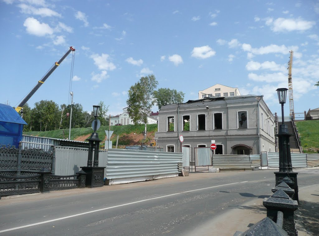 Так в Удмуртии Волкова берегут историю Ижевска. Уничтожение Здания  Заводоуправления