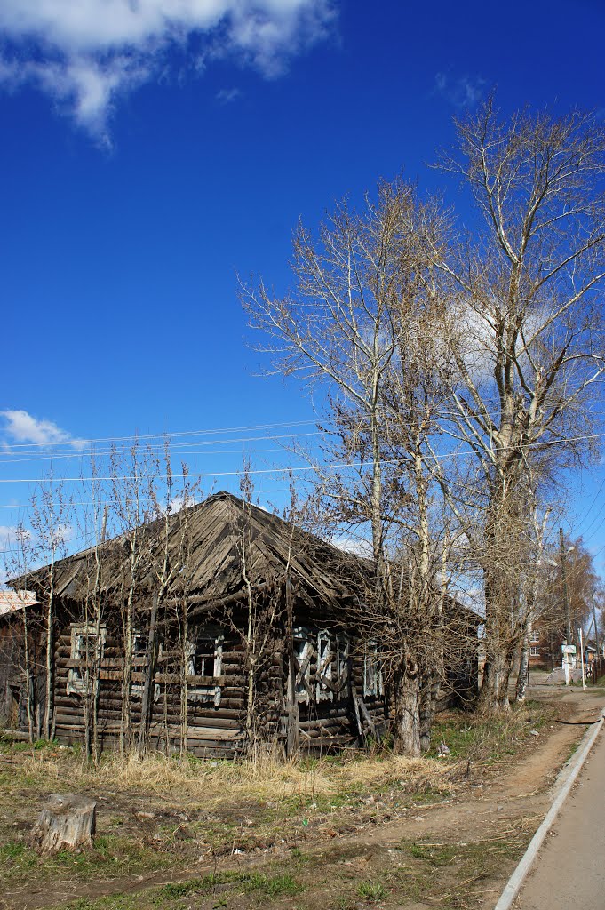 Кизнерская улица. Старый дом