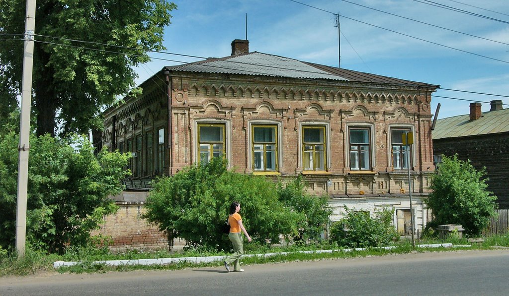 Старинный каменый особняк на ул. Советской, г. Сарапул