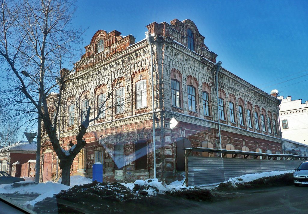 Особняк с бильярдной, ул. Труда