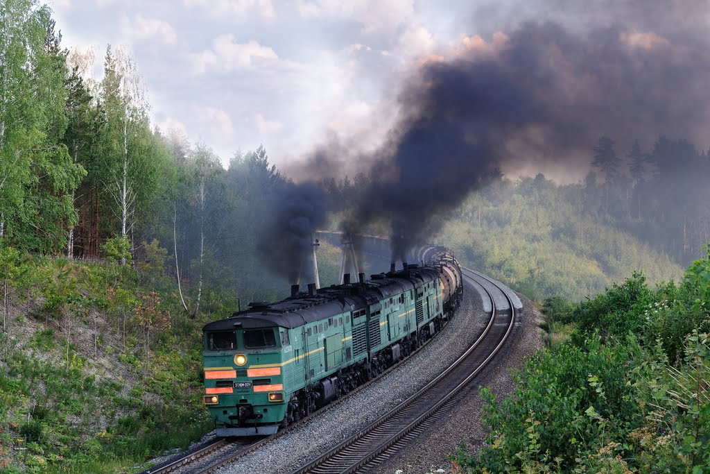 3ТЭ10М-0174 штурмует вешкайменский подъем