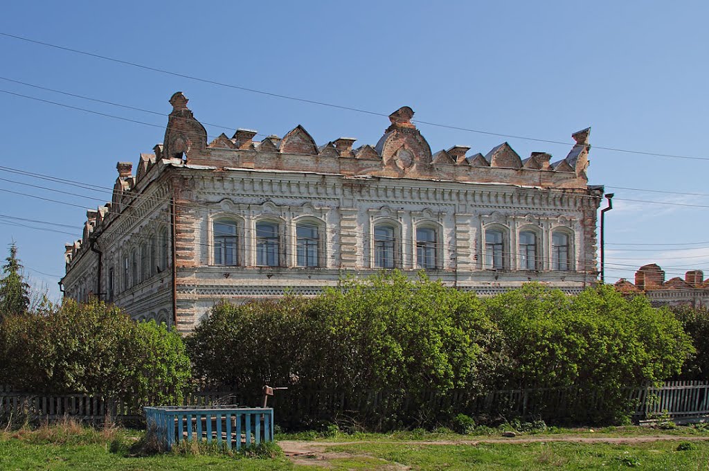 На улицах Сурского