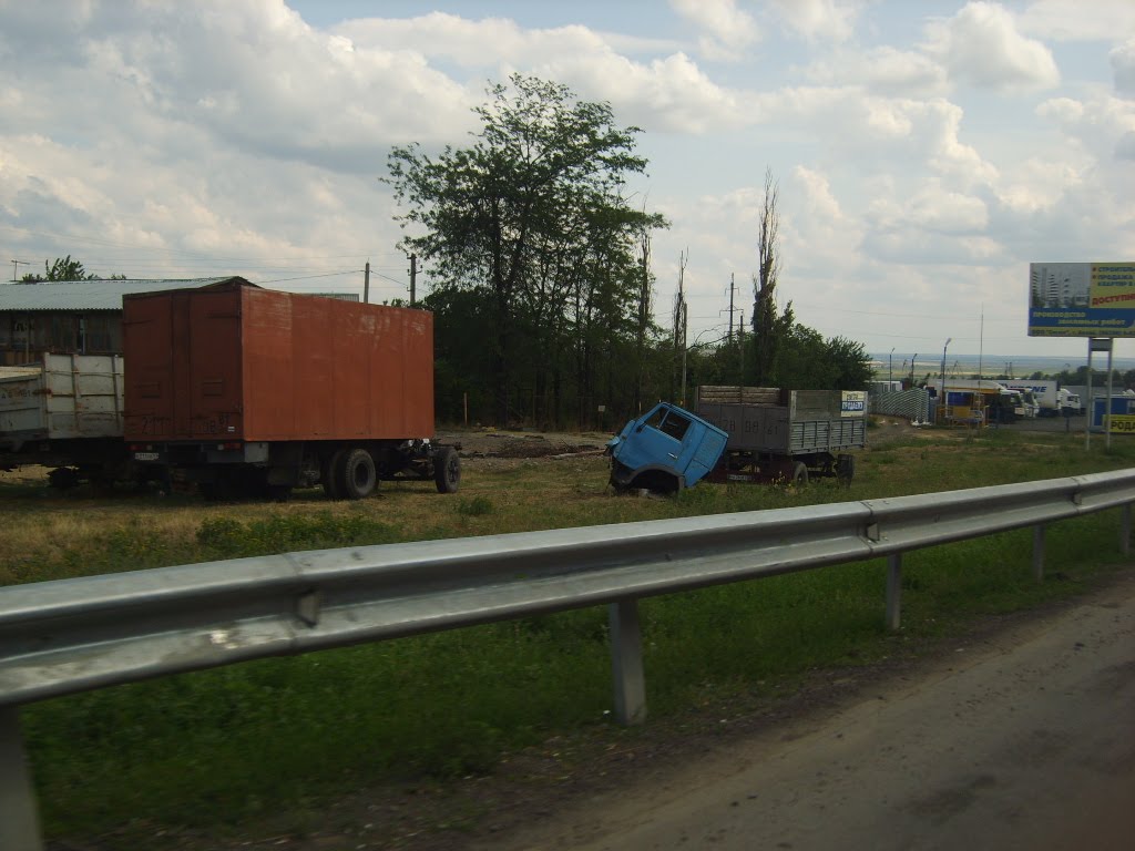 У КамАЗа кабина слетела. 11-8-2009