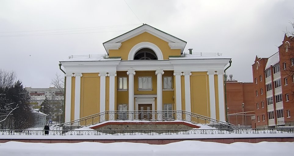 Трехгорный. Кинотеатр "Утес".