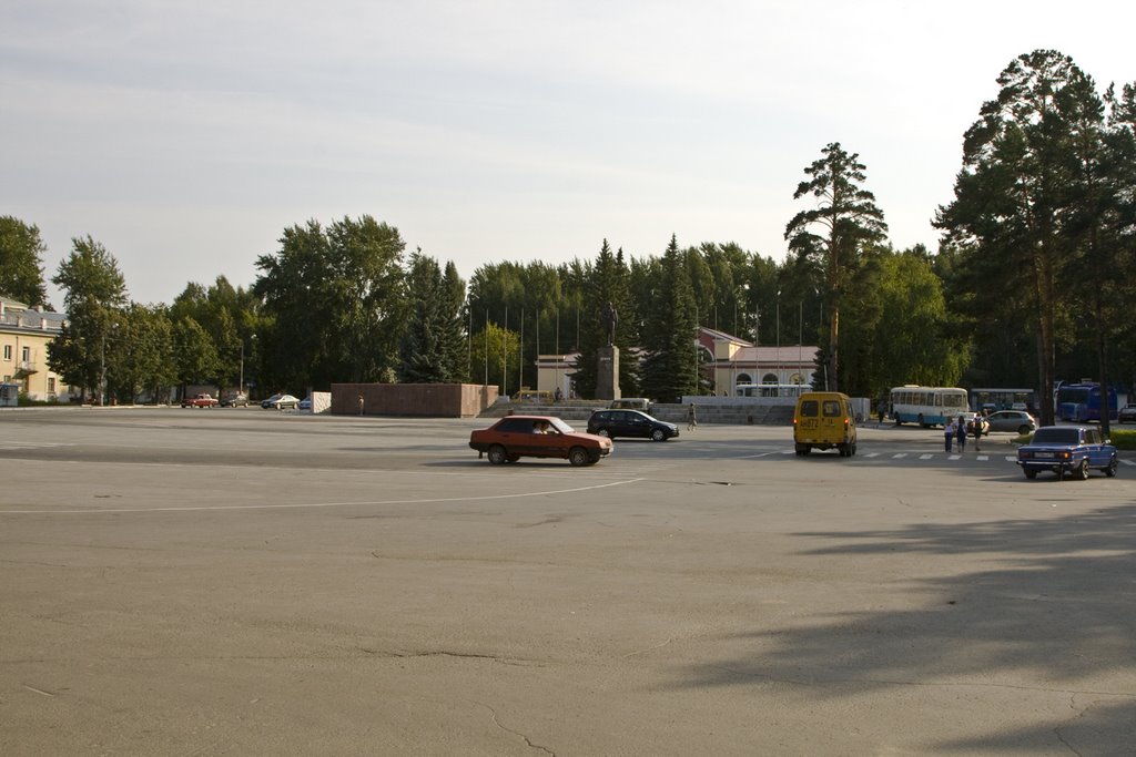 Ozersk, Lenina sqr, Aug-2008