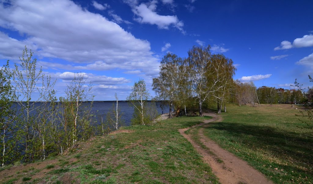 road along the lake