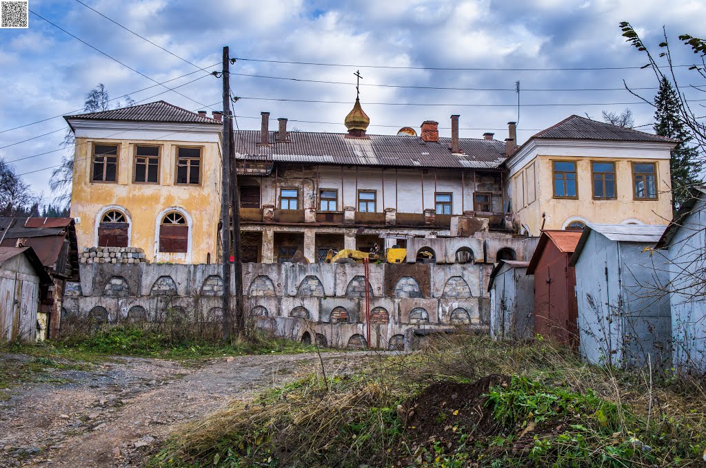 Bakal, ulitsa Leonova, 6