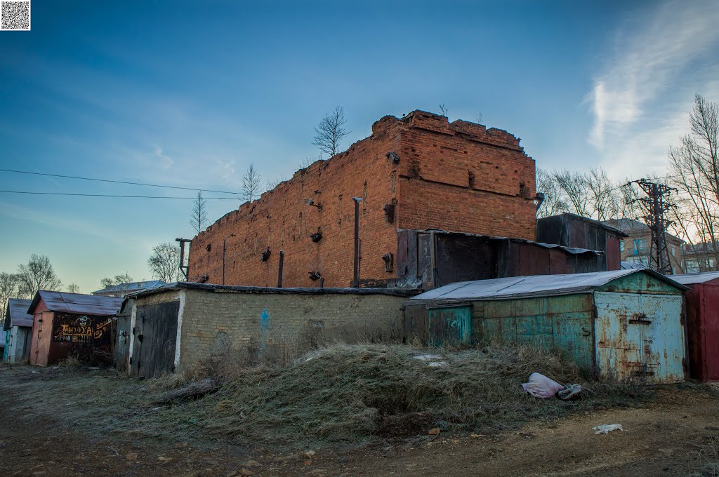 Bakal, Komsomolskaya ulitsa, ruins, historical buildin