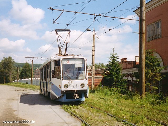 KTM-8M in der Uliza Masterskaja