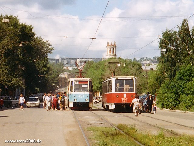 KTM5 in der Ulica Karla Marksa