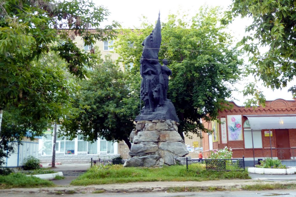 Касли. Памятник металургам.