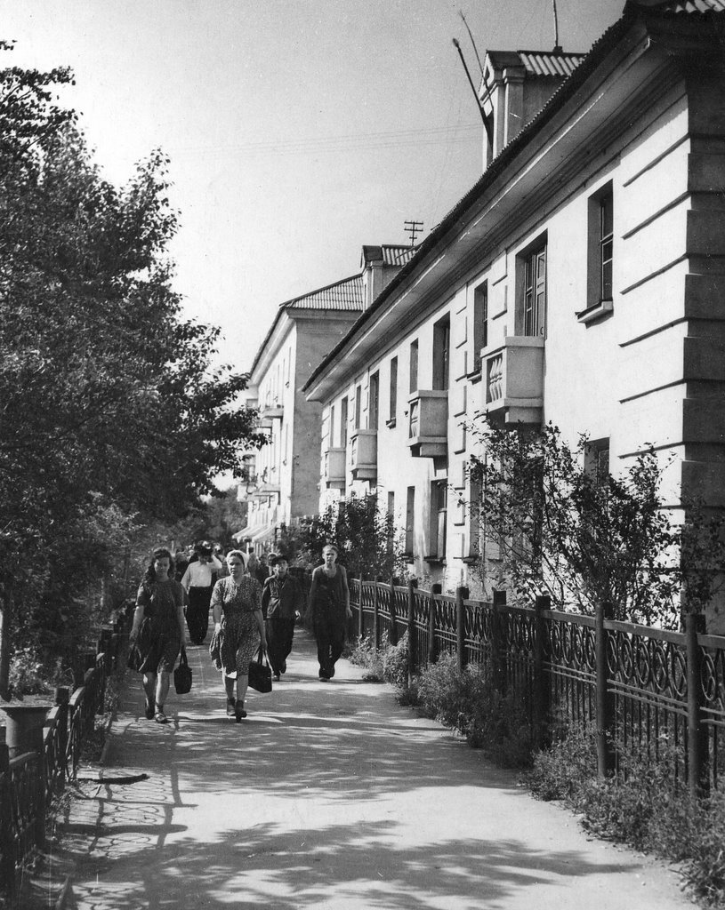 Kopeysk. ул. Ленина, дом 29,31. 50-е годы