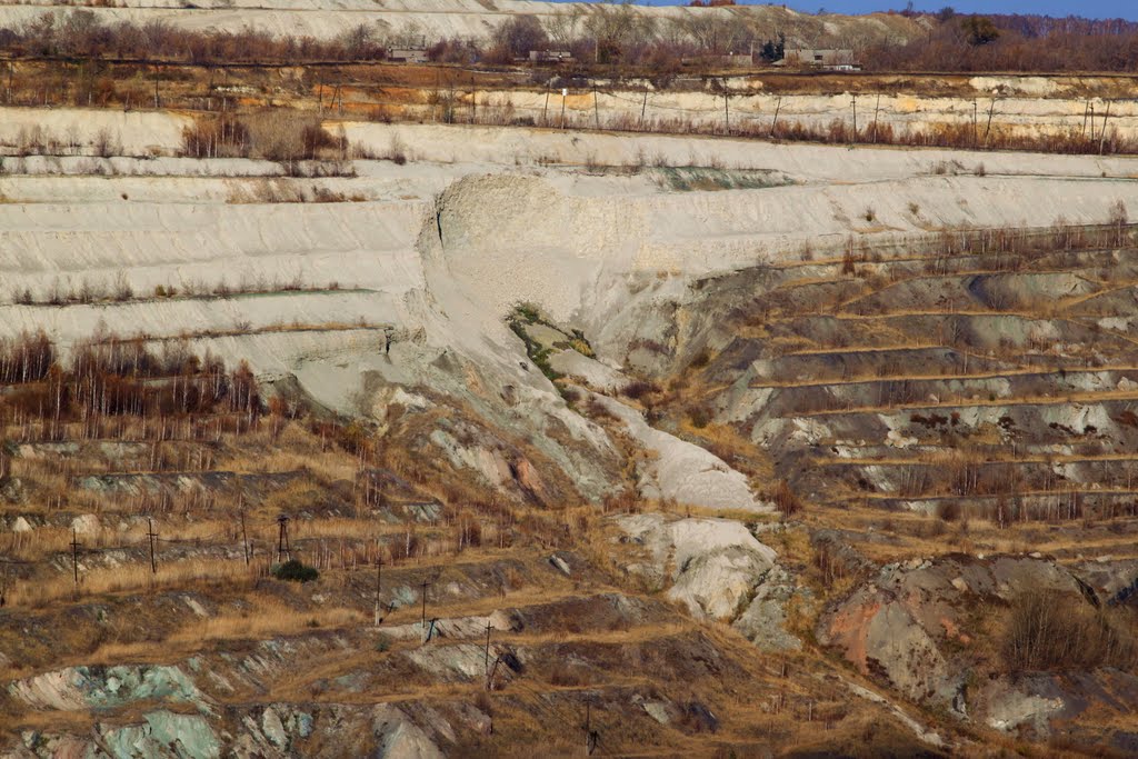 Песчаная осыпь на разрезе 2010г!