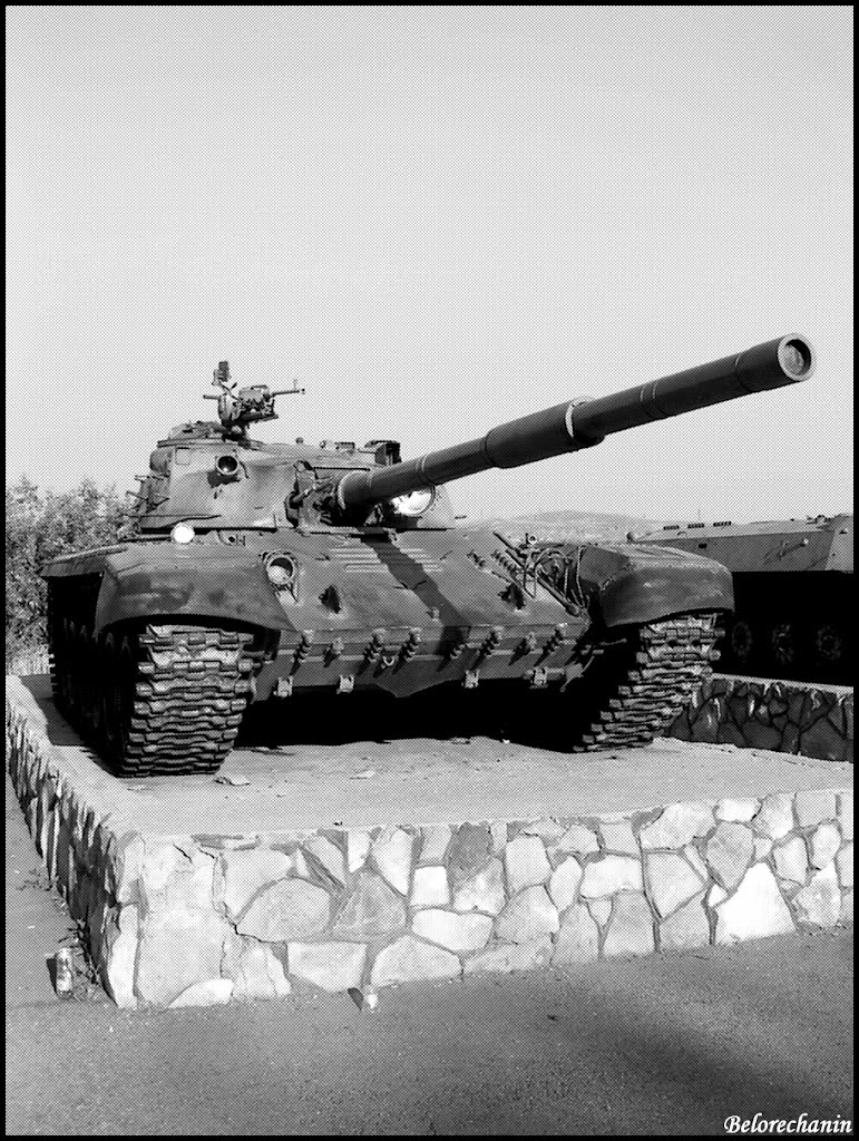 Памятник танку Т-72