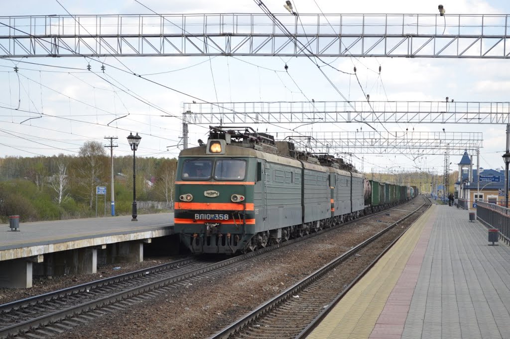 Электровоз ВЛ10УК-358 на ст.Чебаркуль Челябинская область Россия / Electric VL10UK-358 on st.Chebarkul Chelyabinsk region Russia