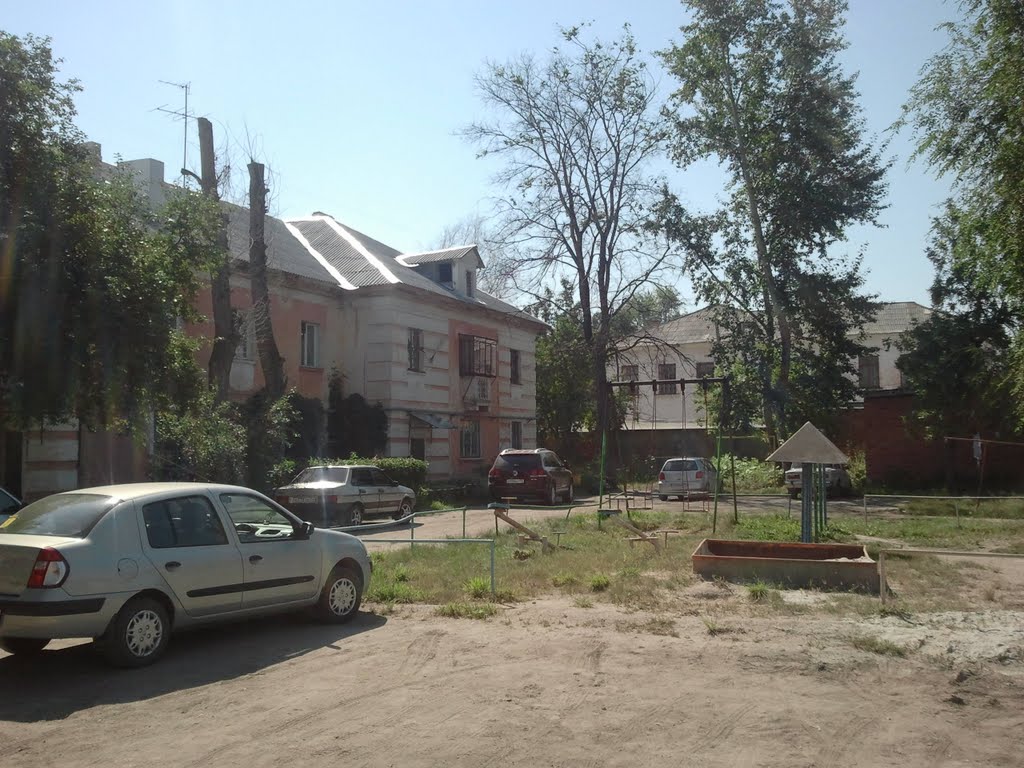 Старый дворик, (13,08,2011)