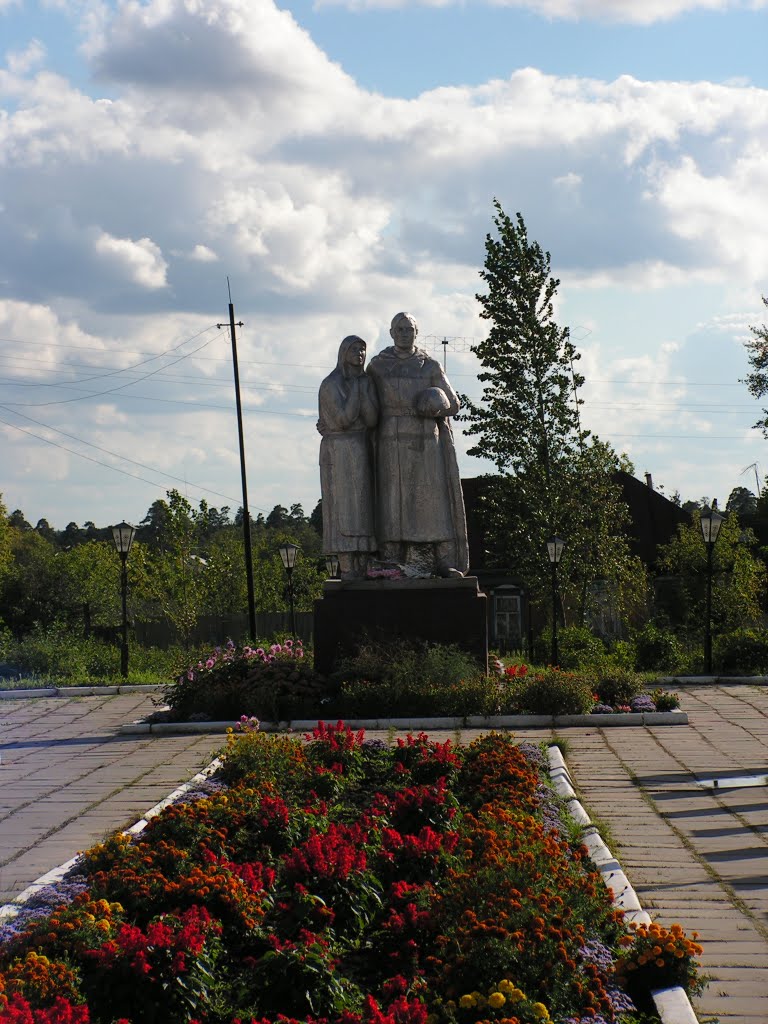 Вурнары, памятник Воину-освободителю, 2006 г.