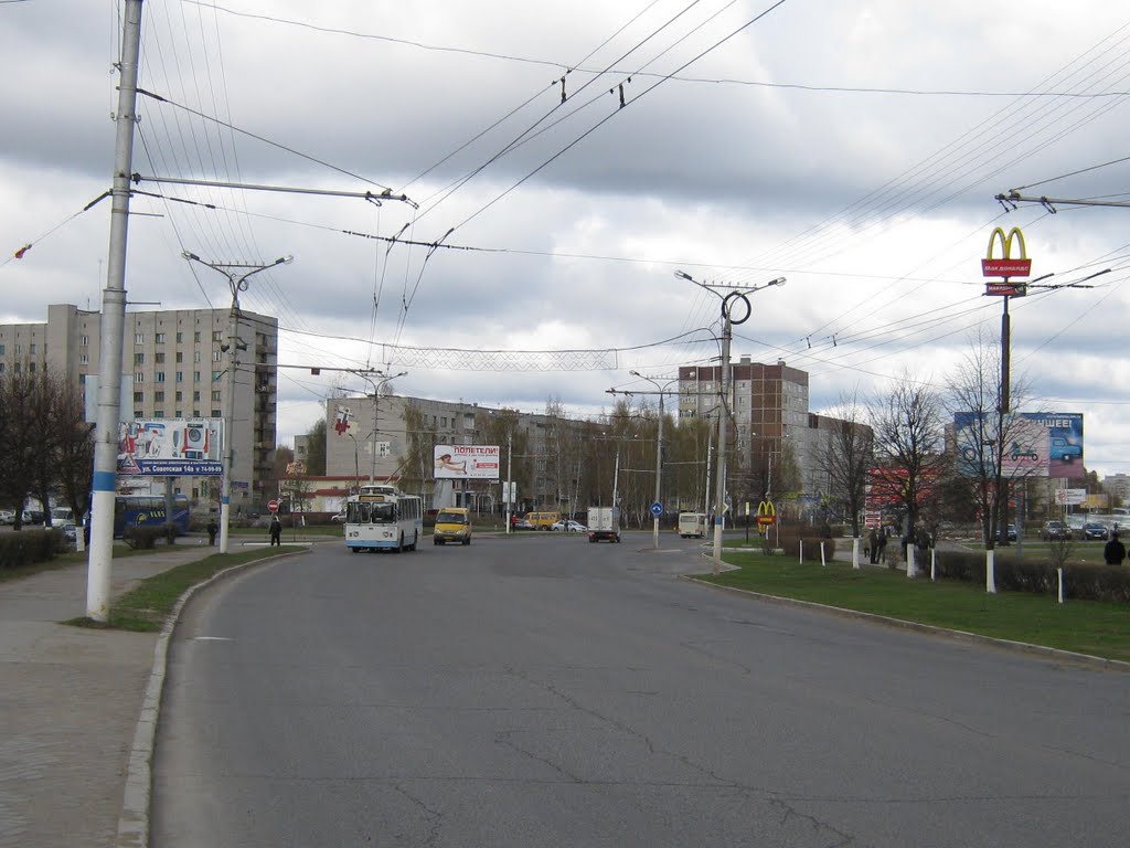 Изгиб улицы Винокурова  /  Bending Vinokurov Street