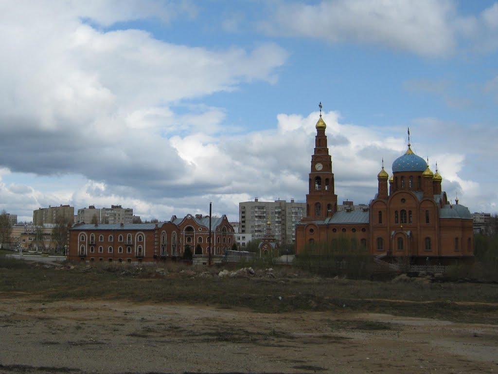 Вид на Владимирскую обитель  /  View on Vladimir farmstead