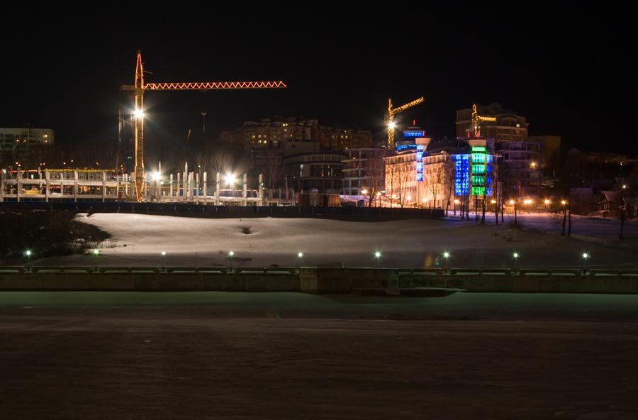 На берегу Залива ведется строительство гостиничного комплекса / Development of a hotel complex is carrying out on a coast of the Gulf (30/12/2007)